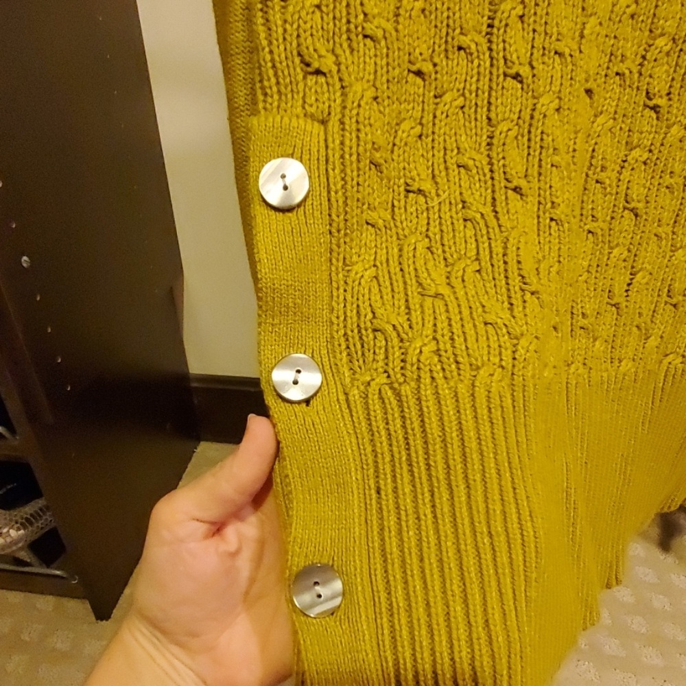 Spring sweater - Picture 3 of 4